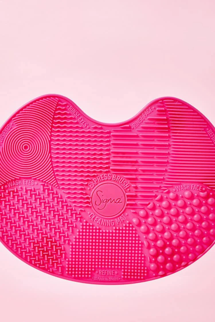 Sigma Spa Express Brush Cleaning Mat - Image 2