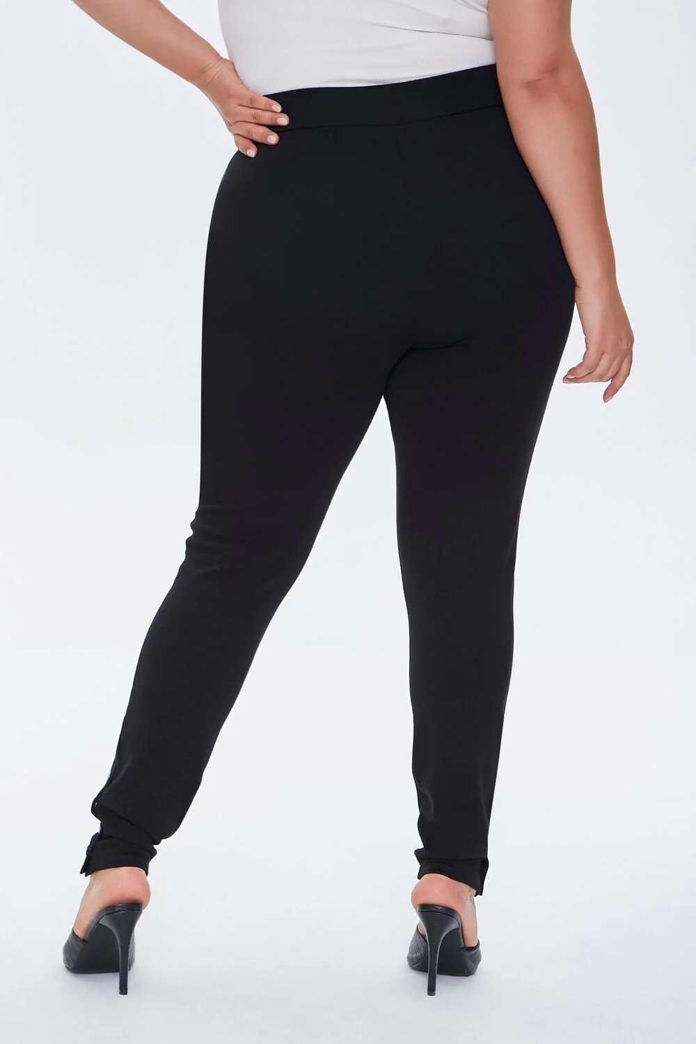 Plus Size Button Leggings - Image 4