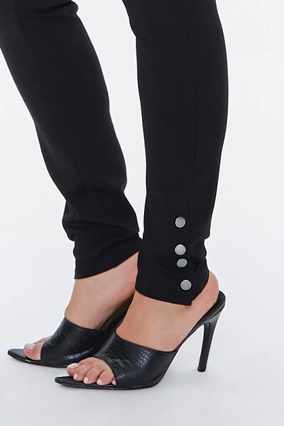 Plus Size Button Leggings - Image 5