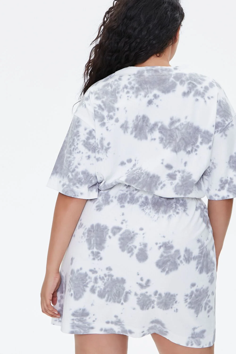 Plus Size Tie-Dye T-Shirt Dress - Image 4