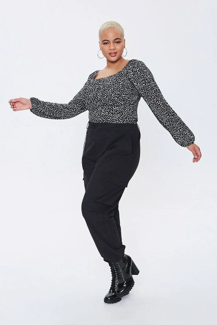 Plus Size Spotted Print Top - Image 4