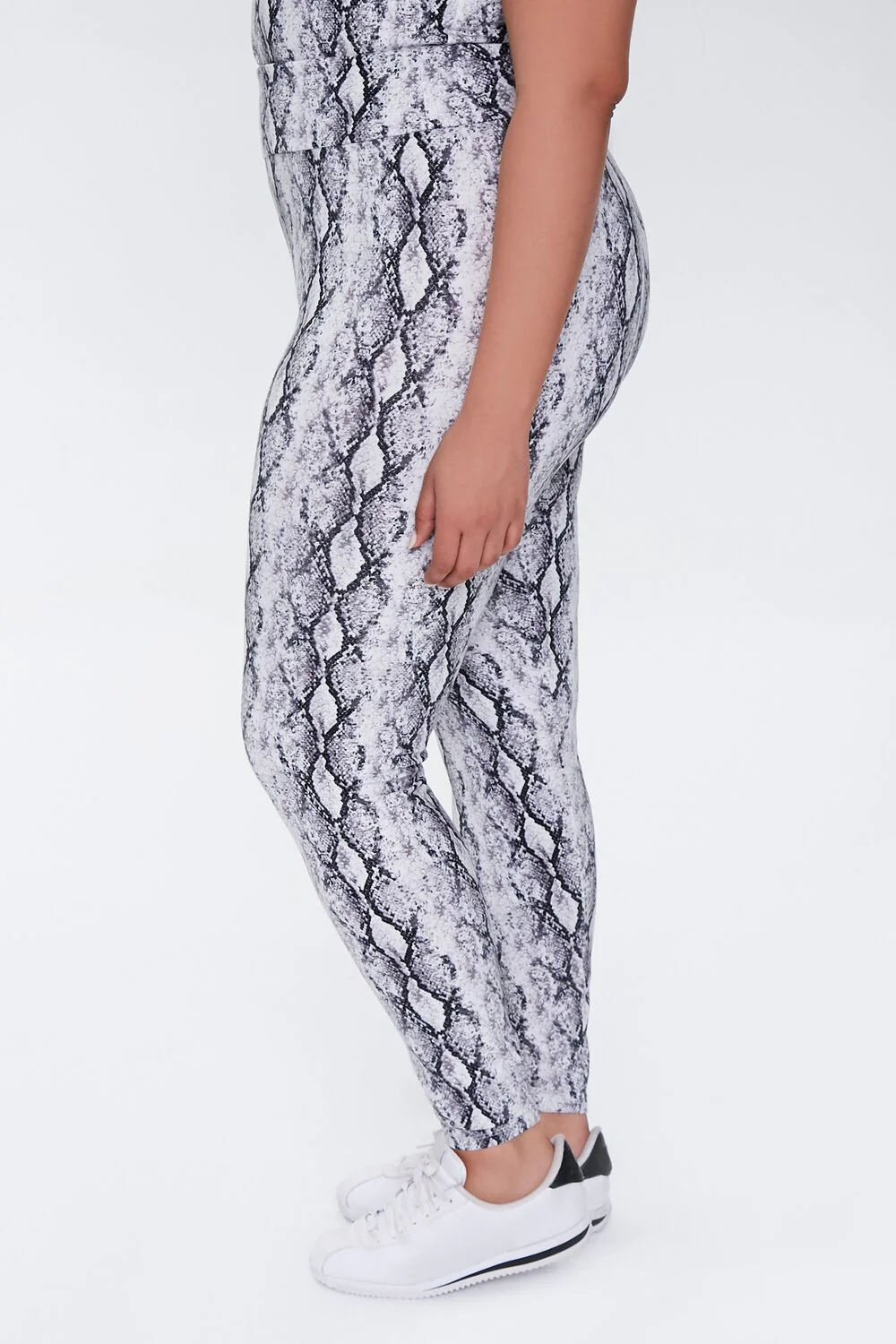 Plus Size Snake Print Leggings - Image 5