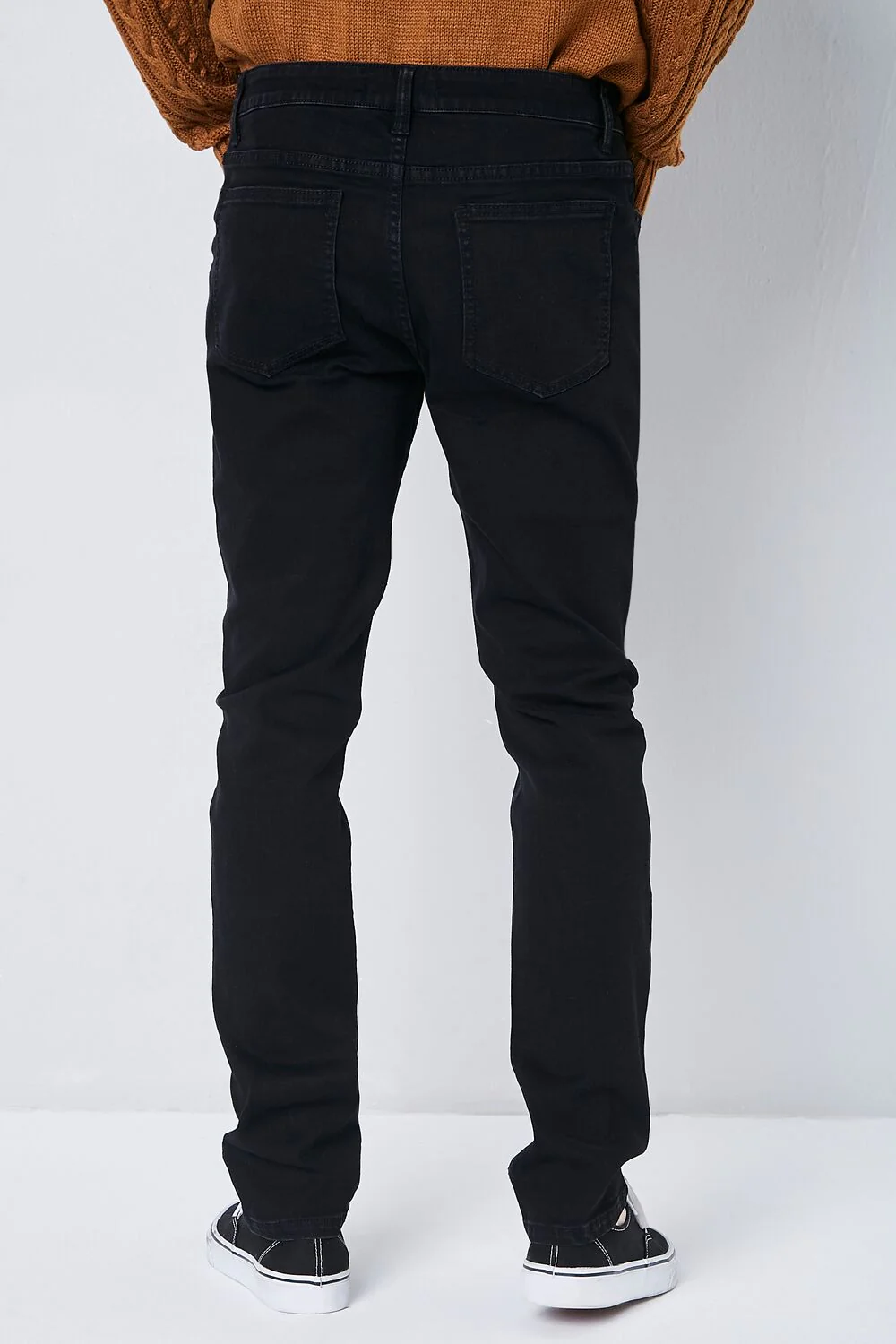 Basic Slim-Fit Jeans - Image 4