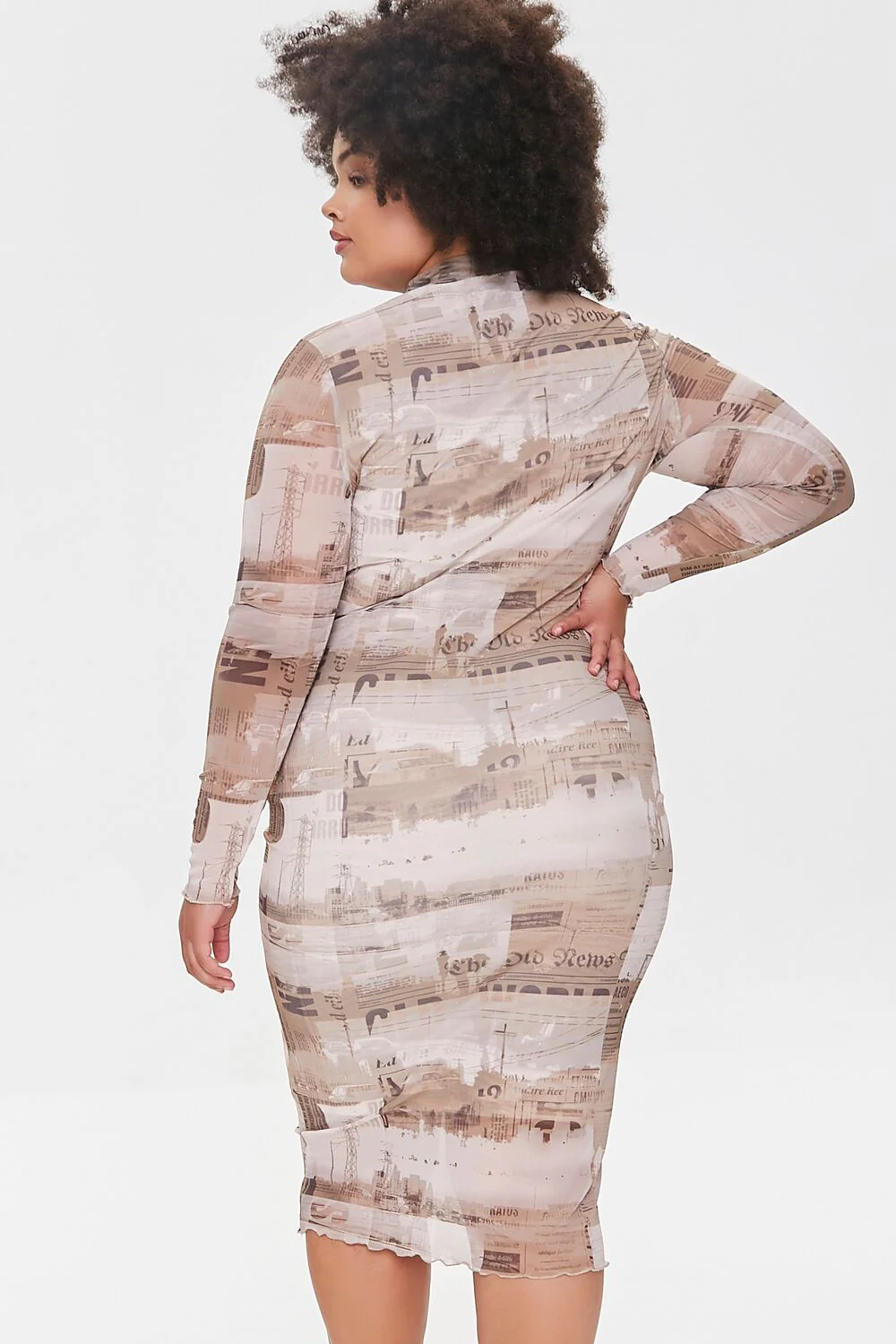 Plus Size Bodycon Newspaper Dress - Image 3