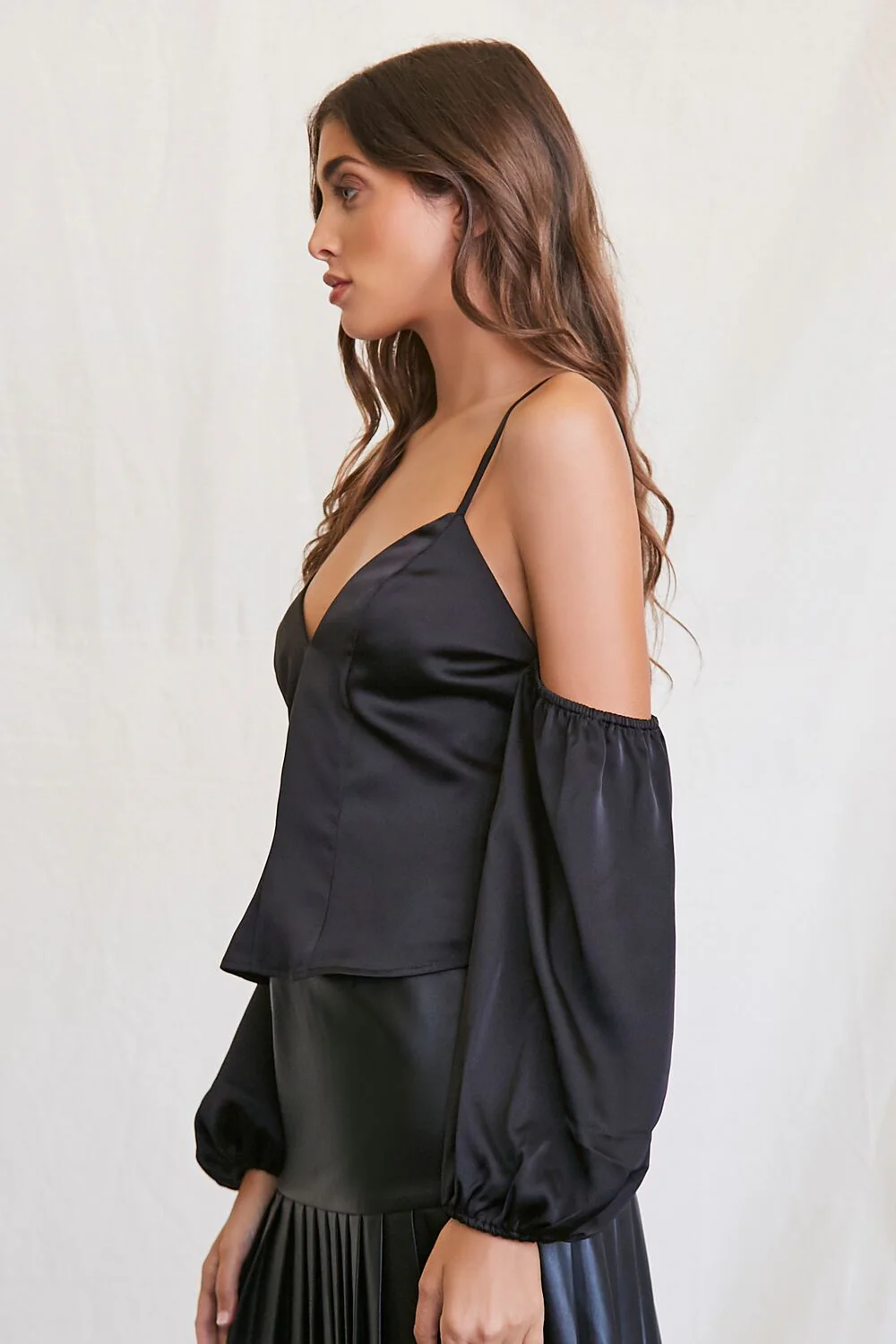 Open-Shoulder Peasant-Sleeve Top - Image 2