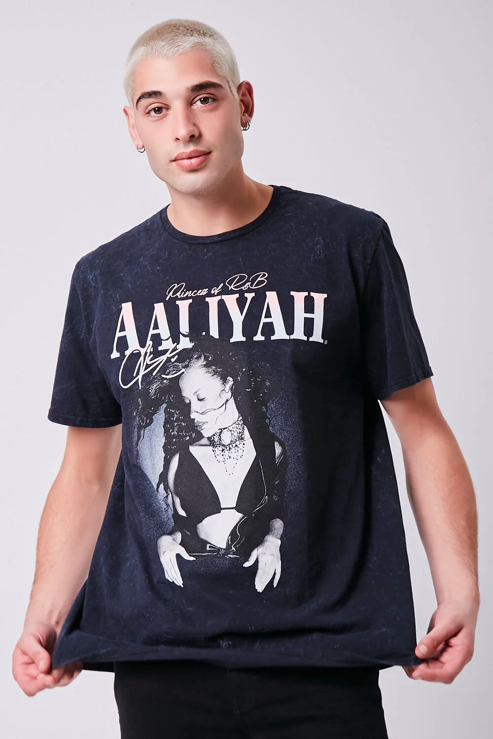 Aaliyah Graphic Oil Wash Tee - Image 5