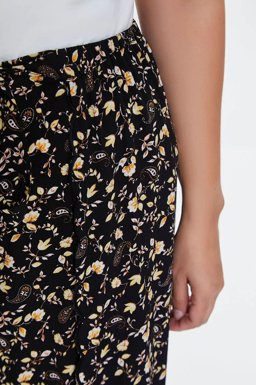 Plus Size Floral Print Palazzo Pants - Image 5
