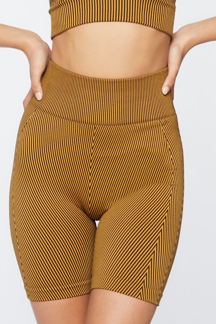 Pinstriped Crop Top & Biker Shorts Set - Image 6