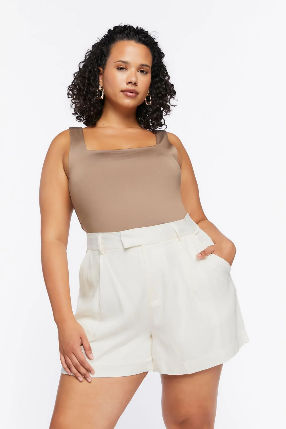 Plus Size High-Rise Shorts - Image 6