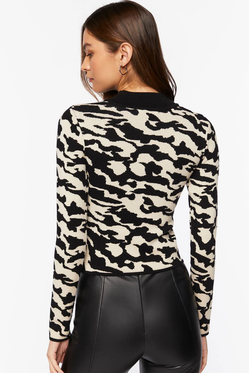 Abstract Cutout Sweater - Image 3