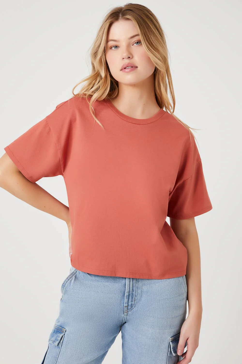 Twist-Back Cropped Tee - Image 6