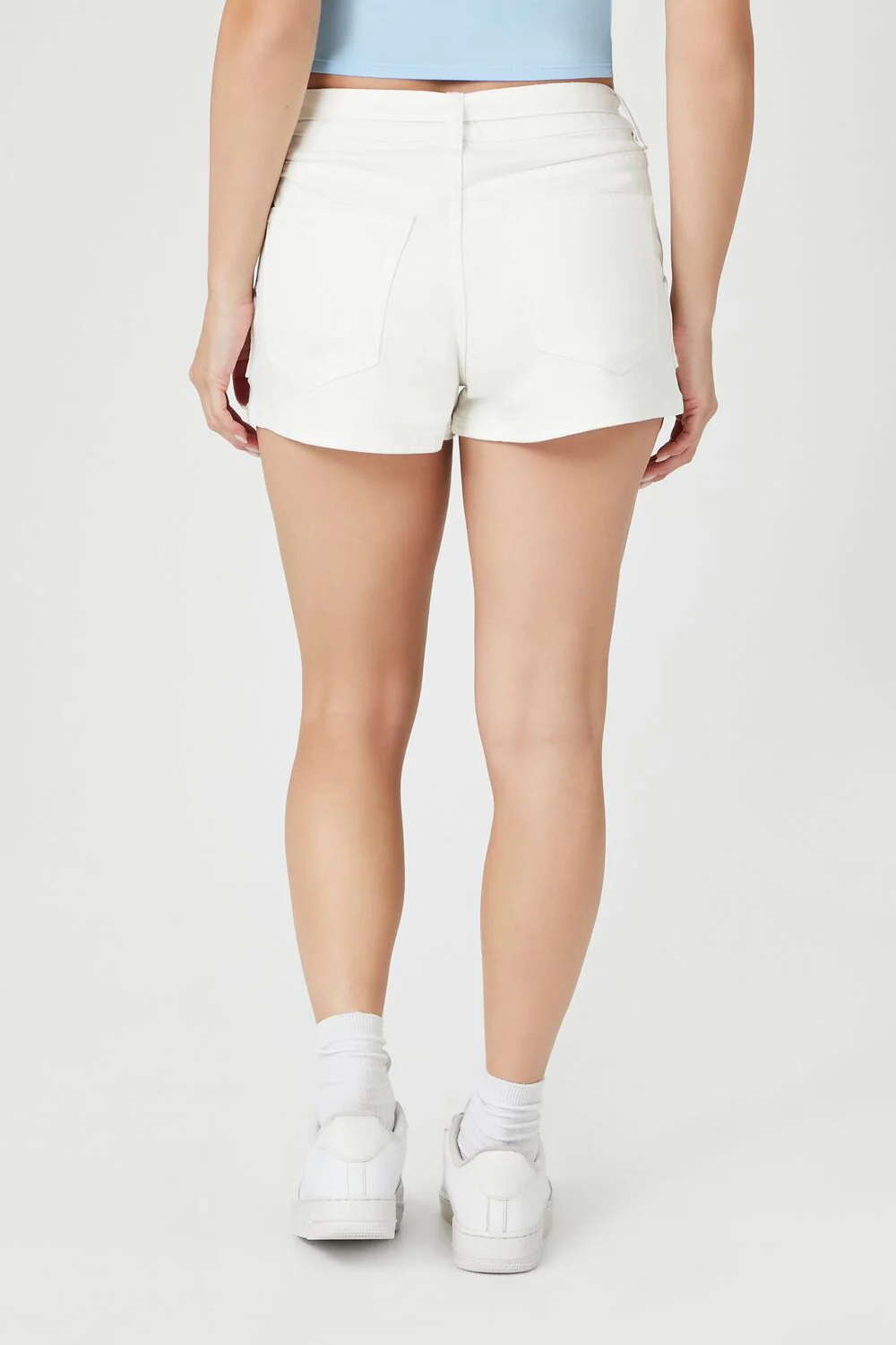 Belted Retro High-Rise Denim Shorts - Image 4
