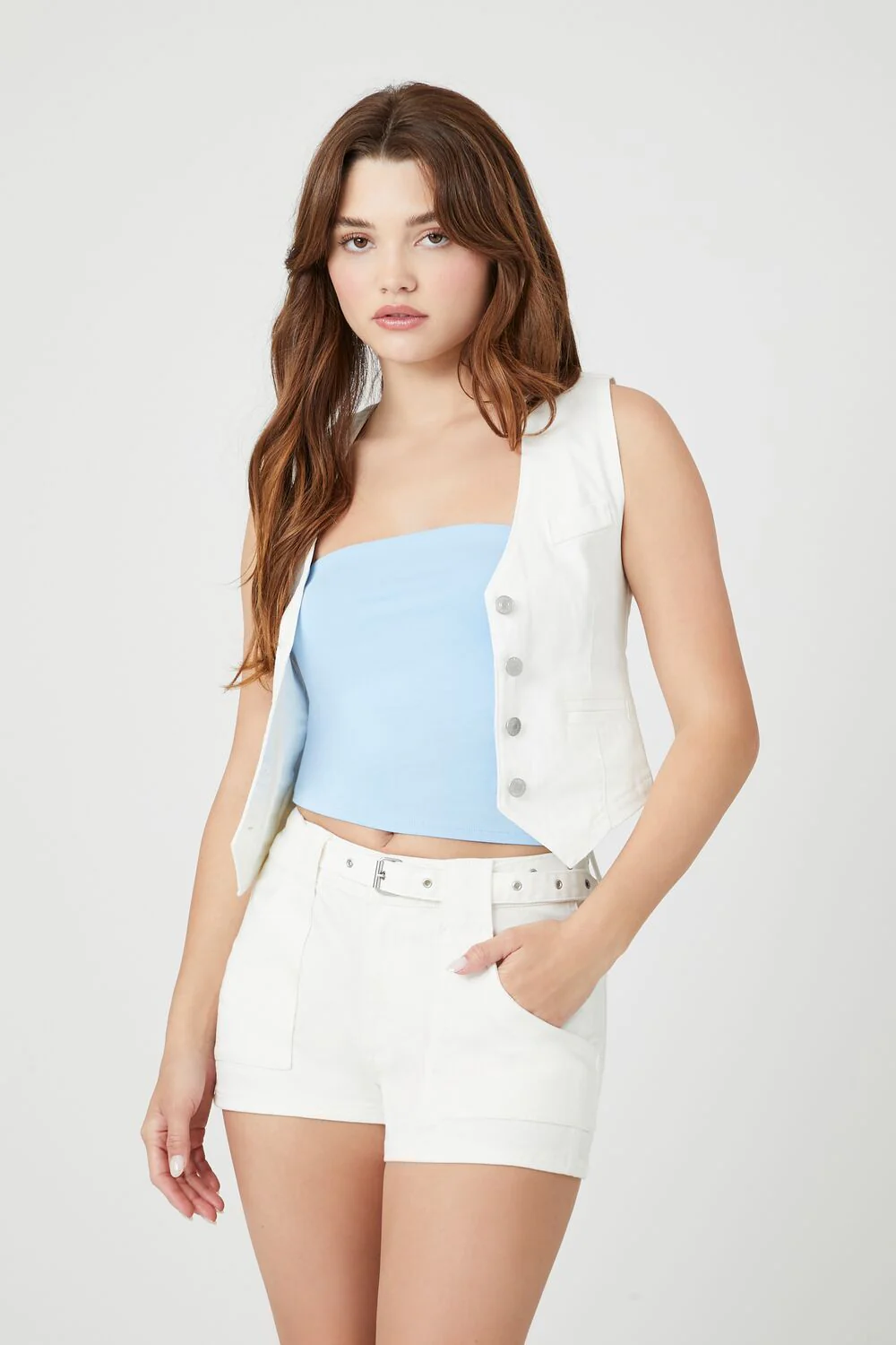 Belted Retro High-Rise Denim Shorts - Image 6