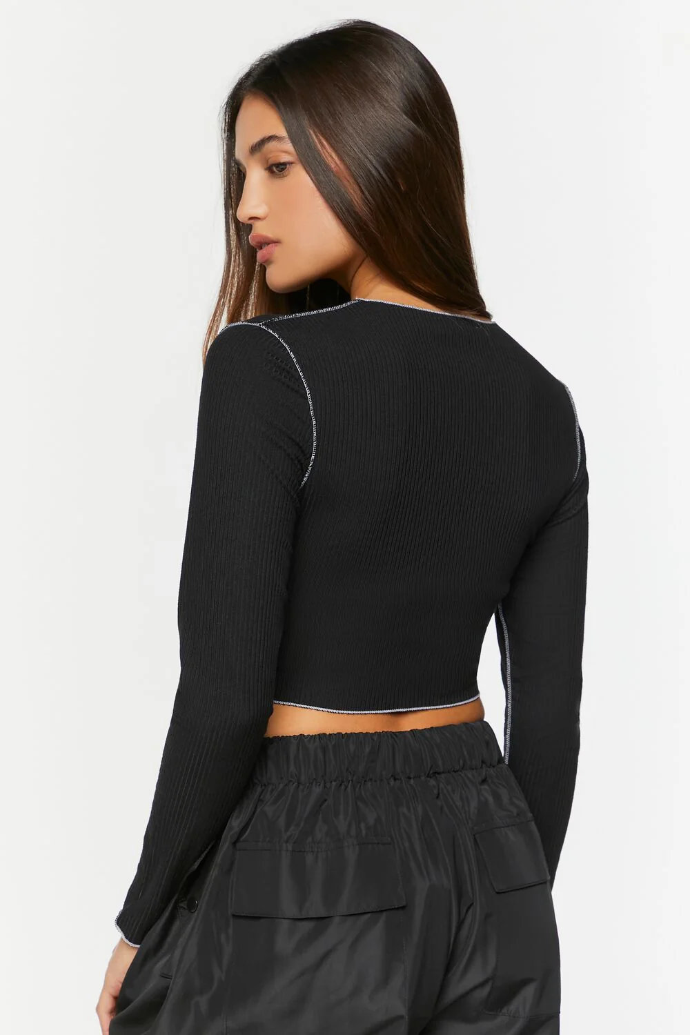 Contrast-Seam Long-Sleeve Crop Top - Image 3