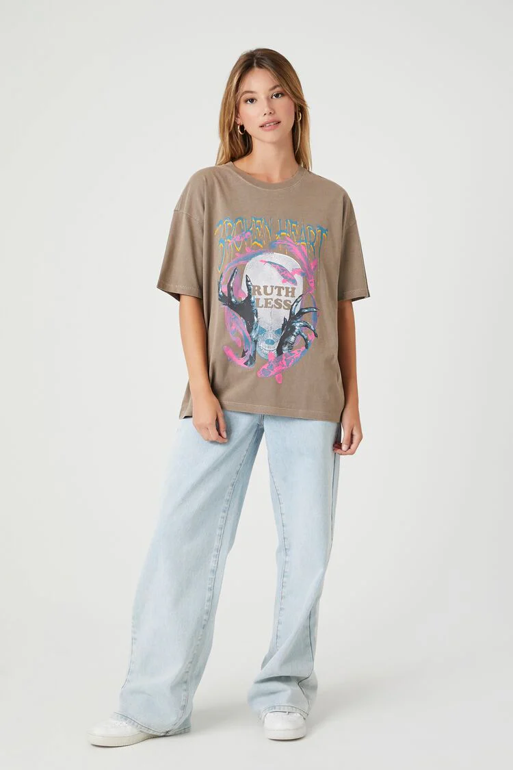 Broken Heart Oversized Graphic Tee - Image 4