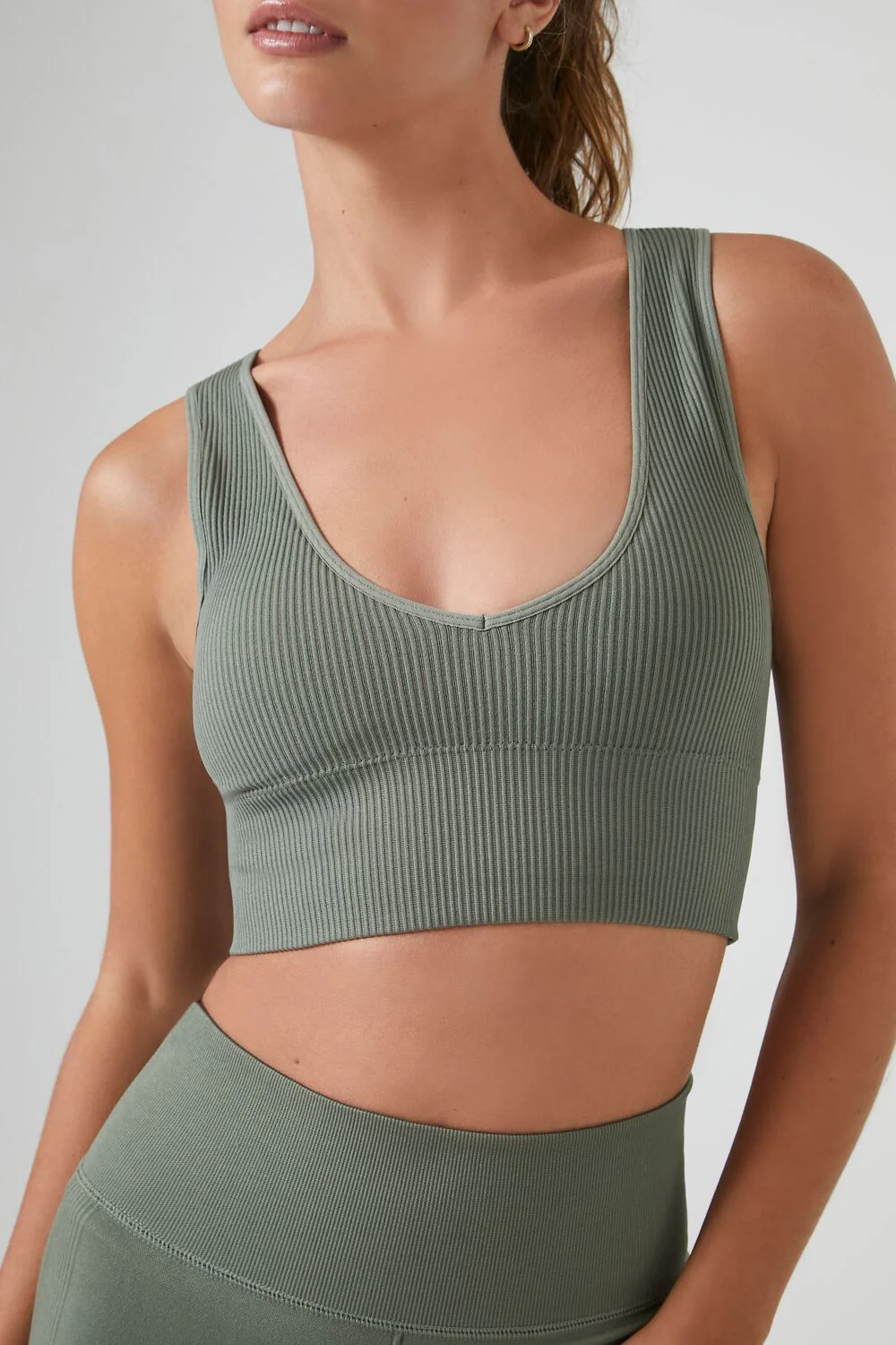 Seamless Scoop-Neck Sports Bra - Image 15