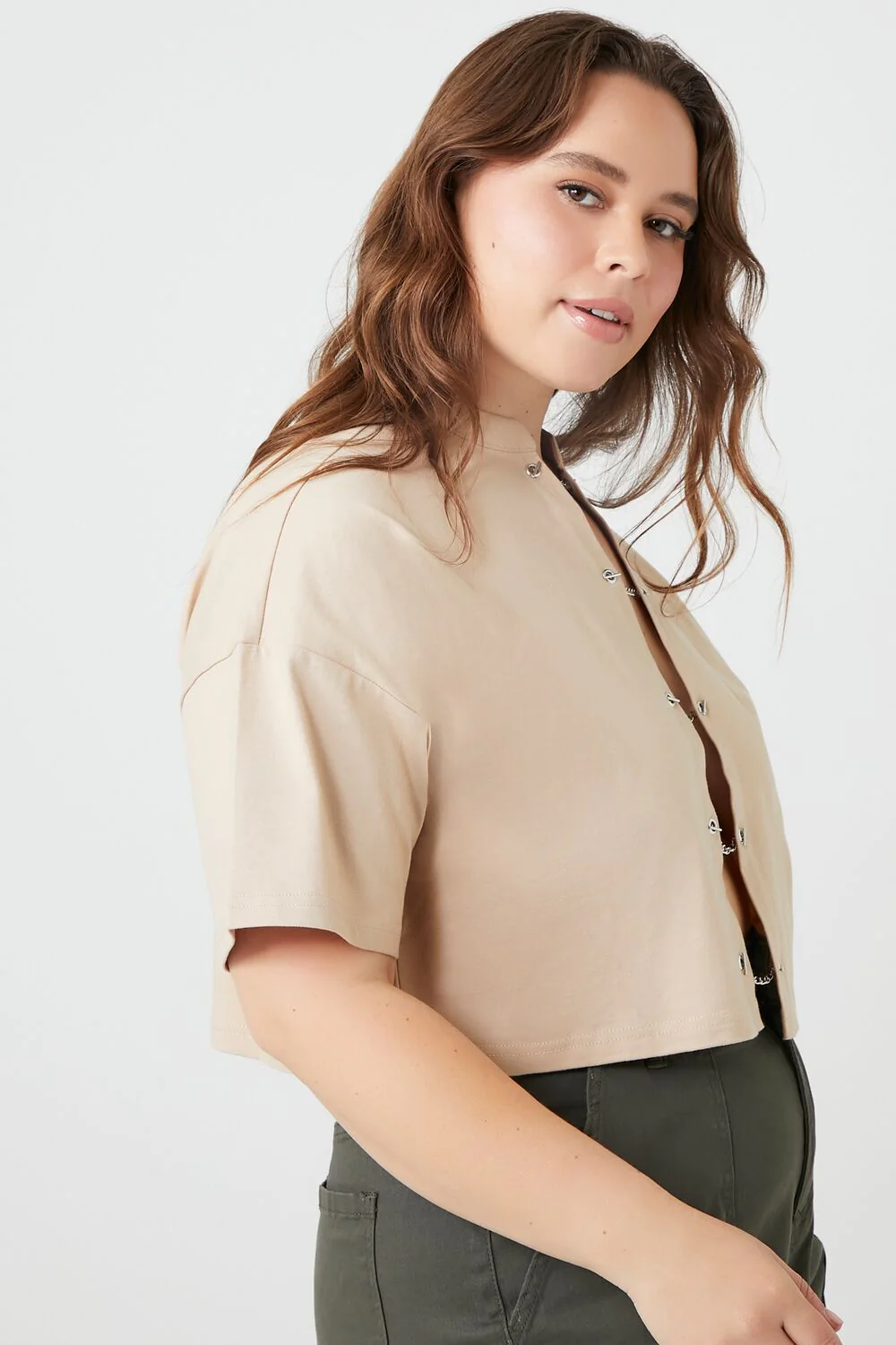 Plus Size Chain Cutout Tee - Image 2