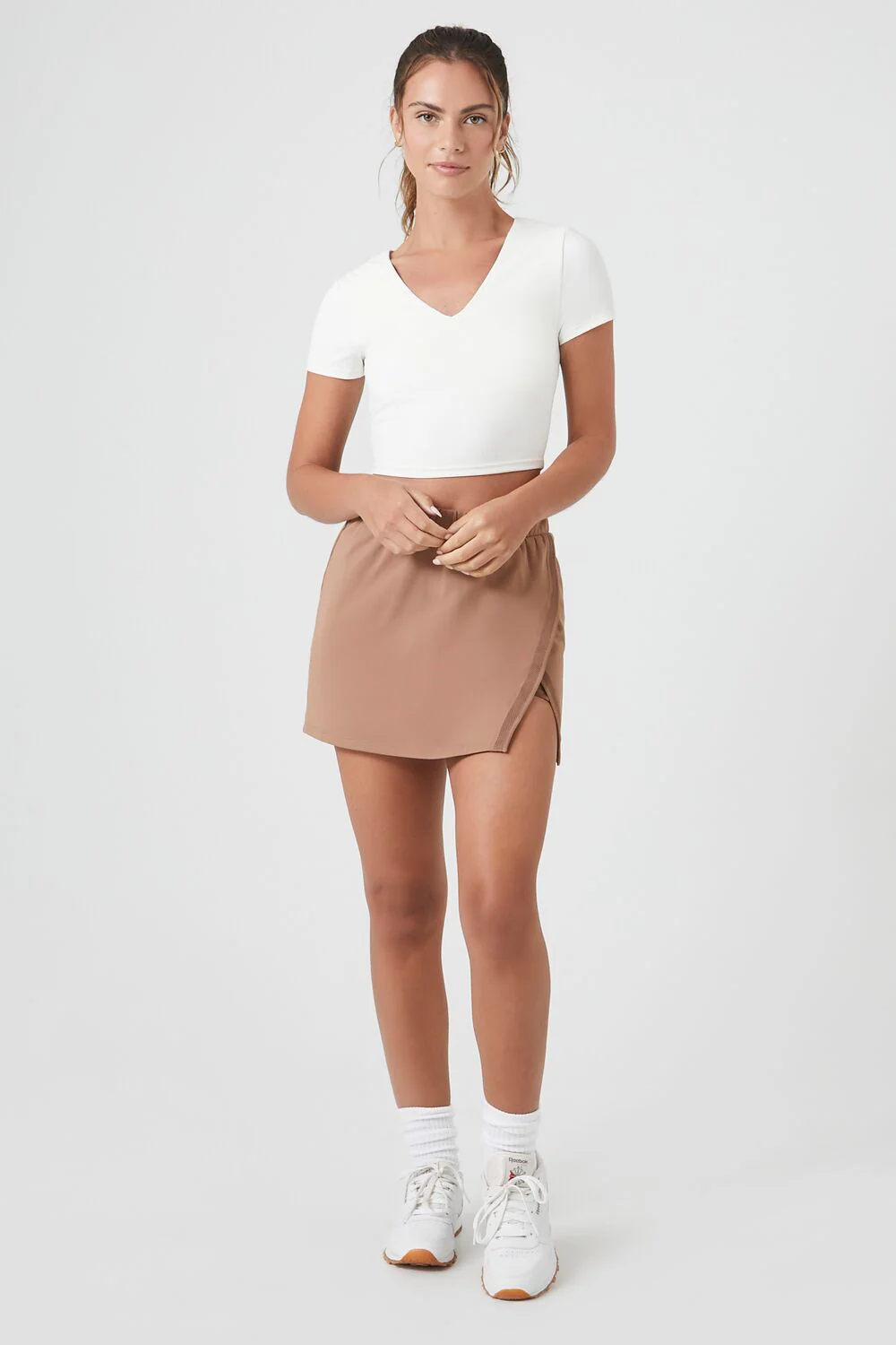 Active Cropped V-Neck Tee - Image 4