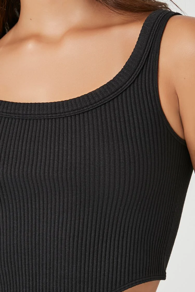 Seamless Curve-Hem Cropped Tank Top - Image 10