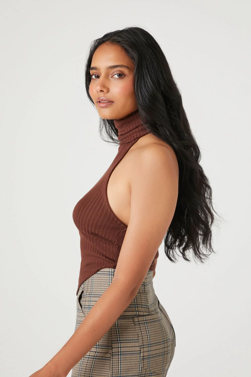 Turtleneck Halter V-Hem Top - Image 2