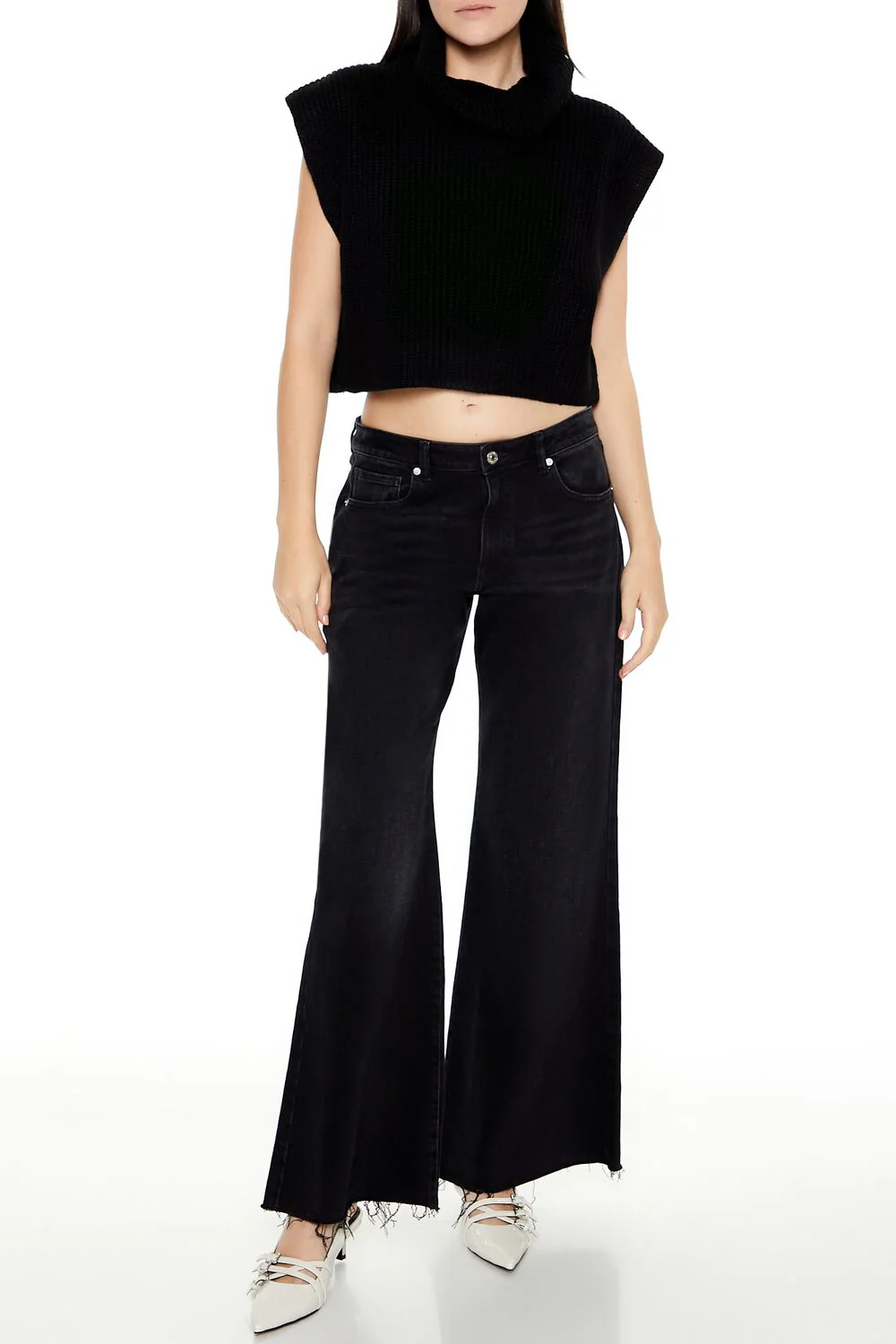Cropped Sleeveless Turtleneck Sweater - Image 2