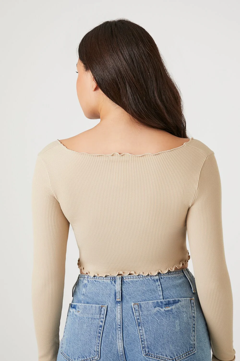 Seamless Lettuce-Edge Crop Top - Image 8