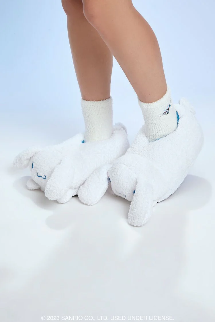 Plush Cinnamoroll House Slippers - Image 2