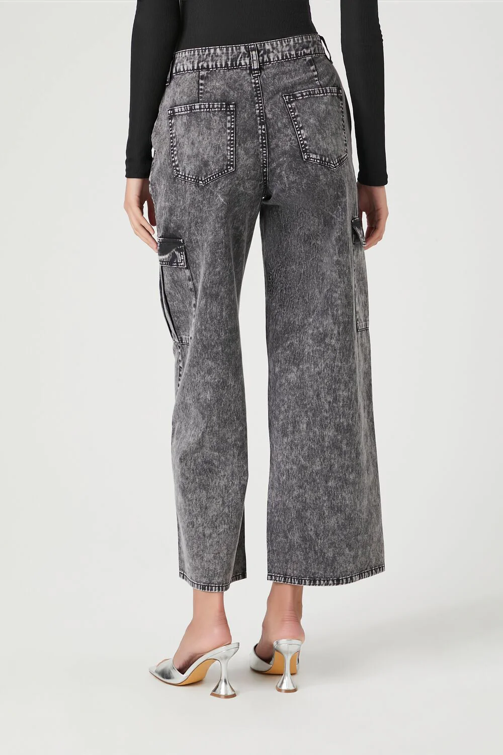 Mineral Wash Wide-Leg Cargo Jeans - Image 3