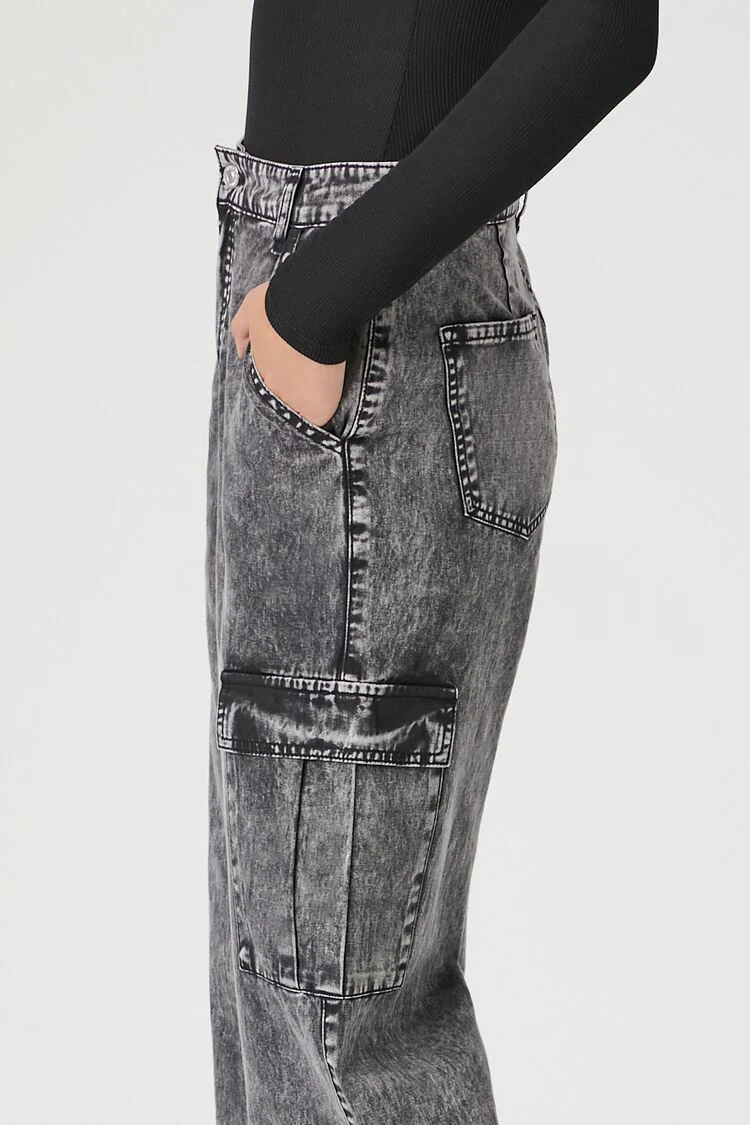 Mineral Wash Wide-Leg Cargo Jeans - Image 4