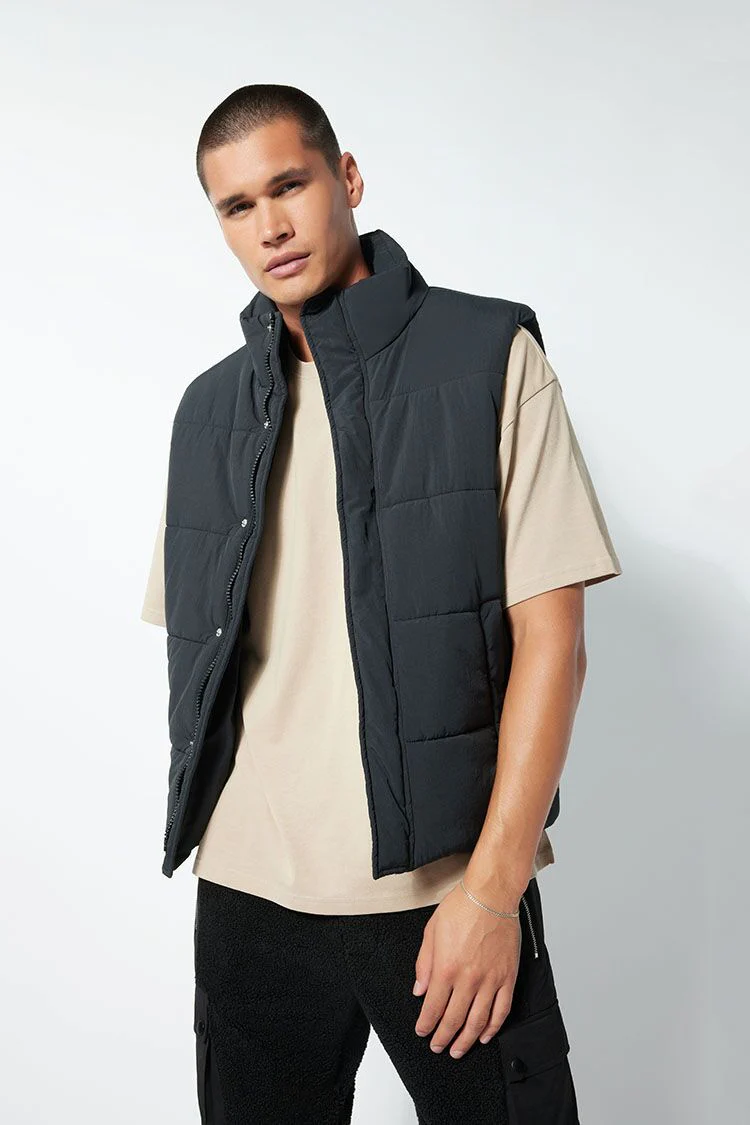 Unisex Funnel Neck Puffer Vest - Image 2