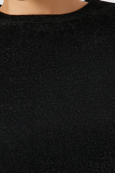Cropped Long-Sleeve Sweater - Image 5