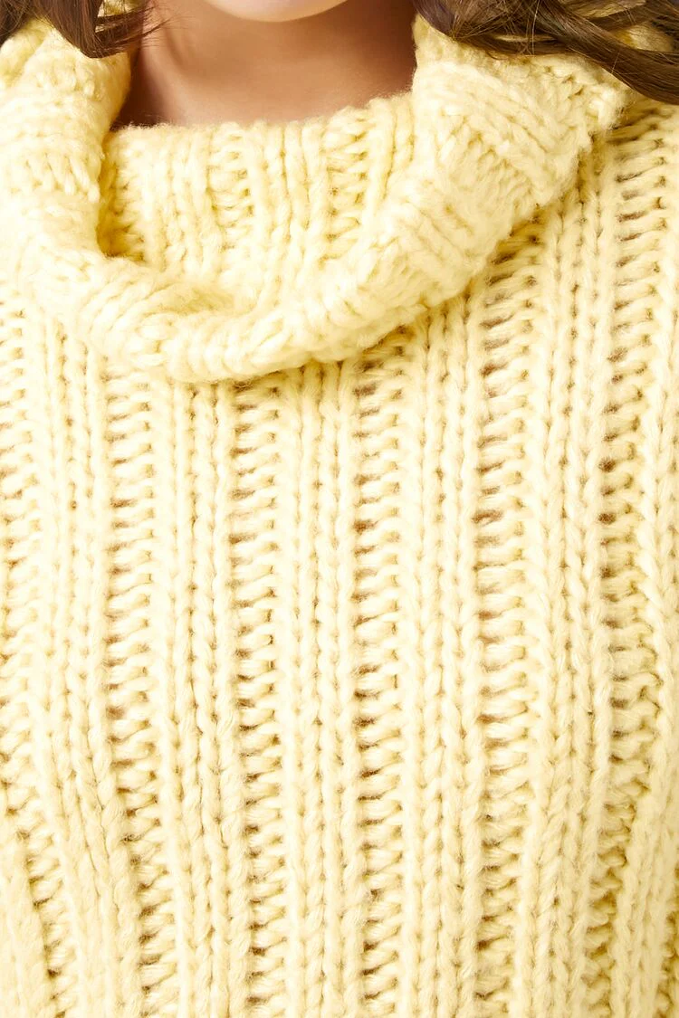 Turtleneck Cropped Sweater - Image 11