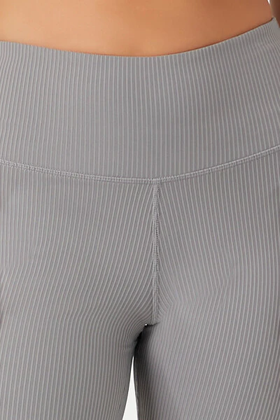 Active High-Rise Flare Leggings - Image 5