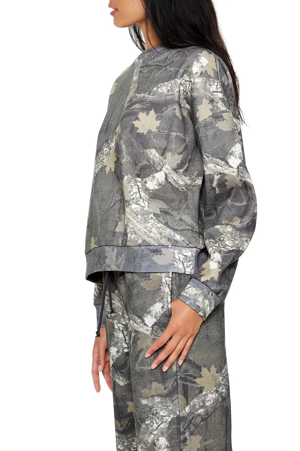 Fleece Leaf Print Pullover - Image 4