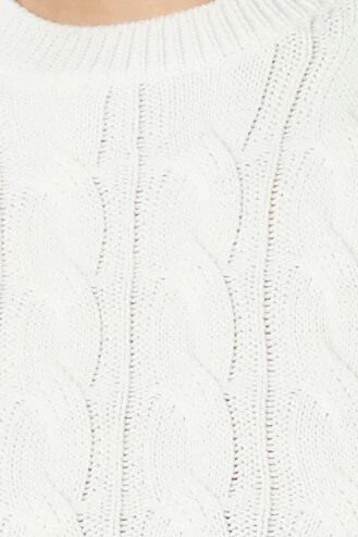 Cropped Cable Knit Sweater - Image 5