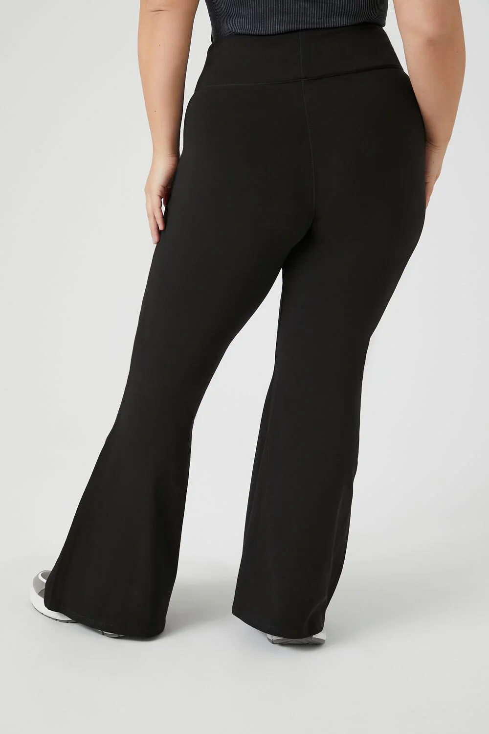 Plus Size High-Rise Flare Leggings - Image 4