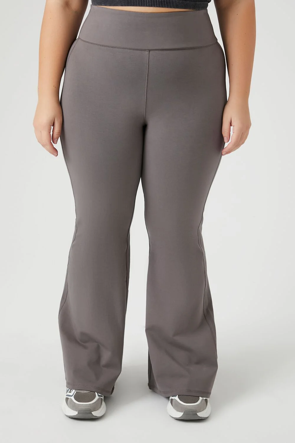 Plus Size High-Rise Flare Leggings - Image 7