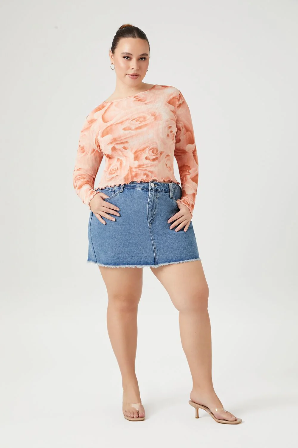 Plus Size Ribbed Rose Print Top - Image 4