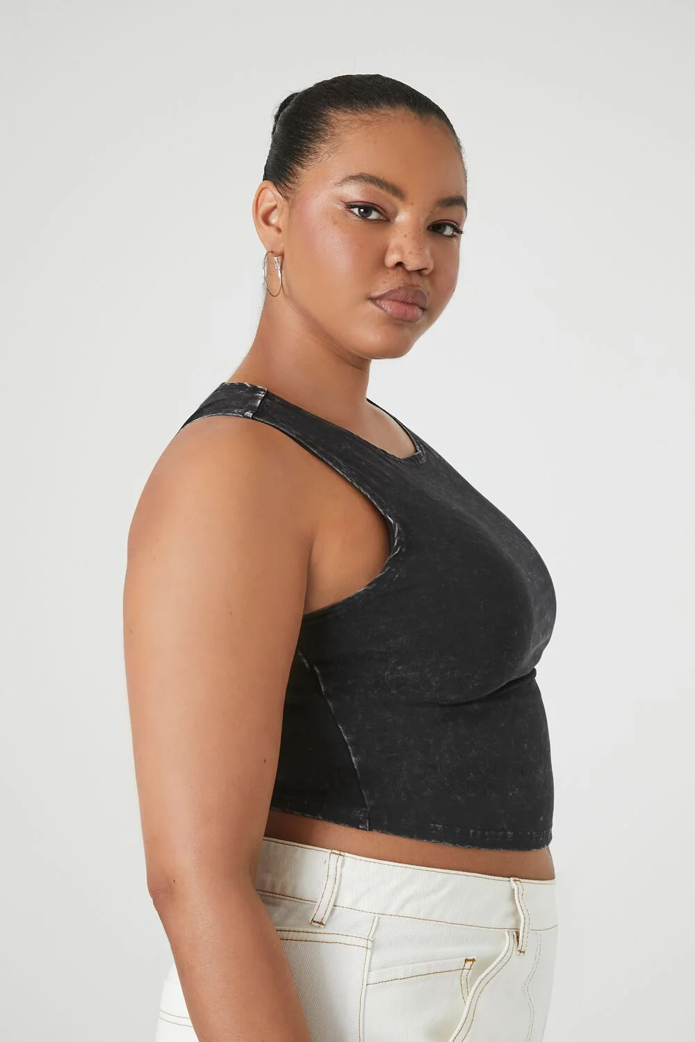 Plus Size Cropped Tank Top - Image 2