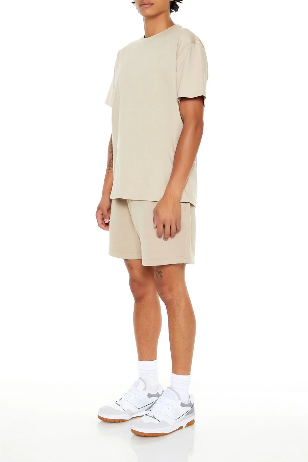 Drawstring Mid-Rise Shorts - Image 3