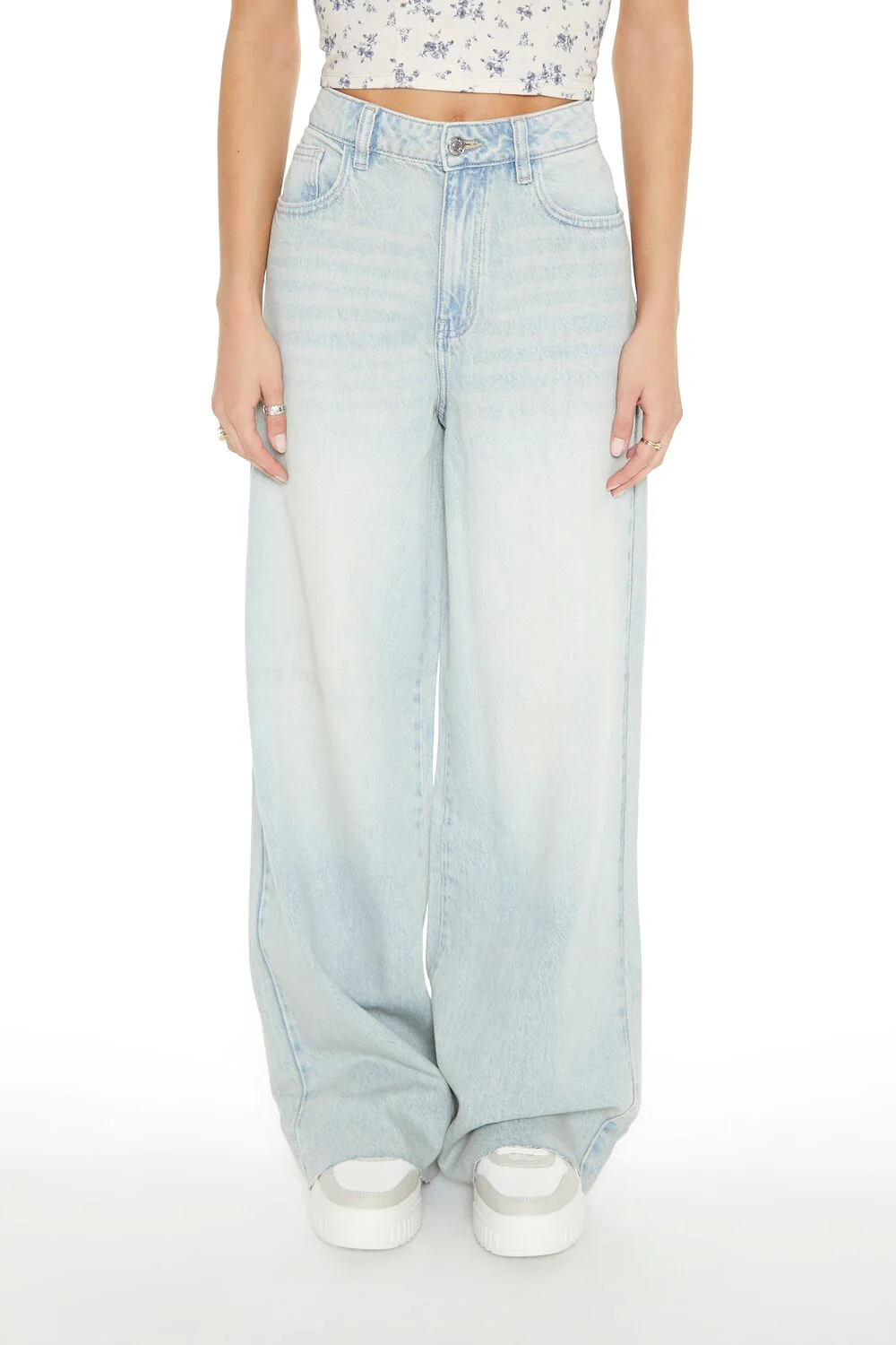 High-Rise Wide-Leg Jeans - Image 4