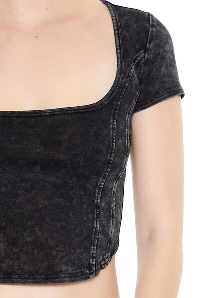 Mineral Wash Cropped Tee - Image 5