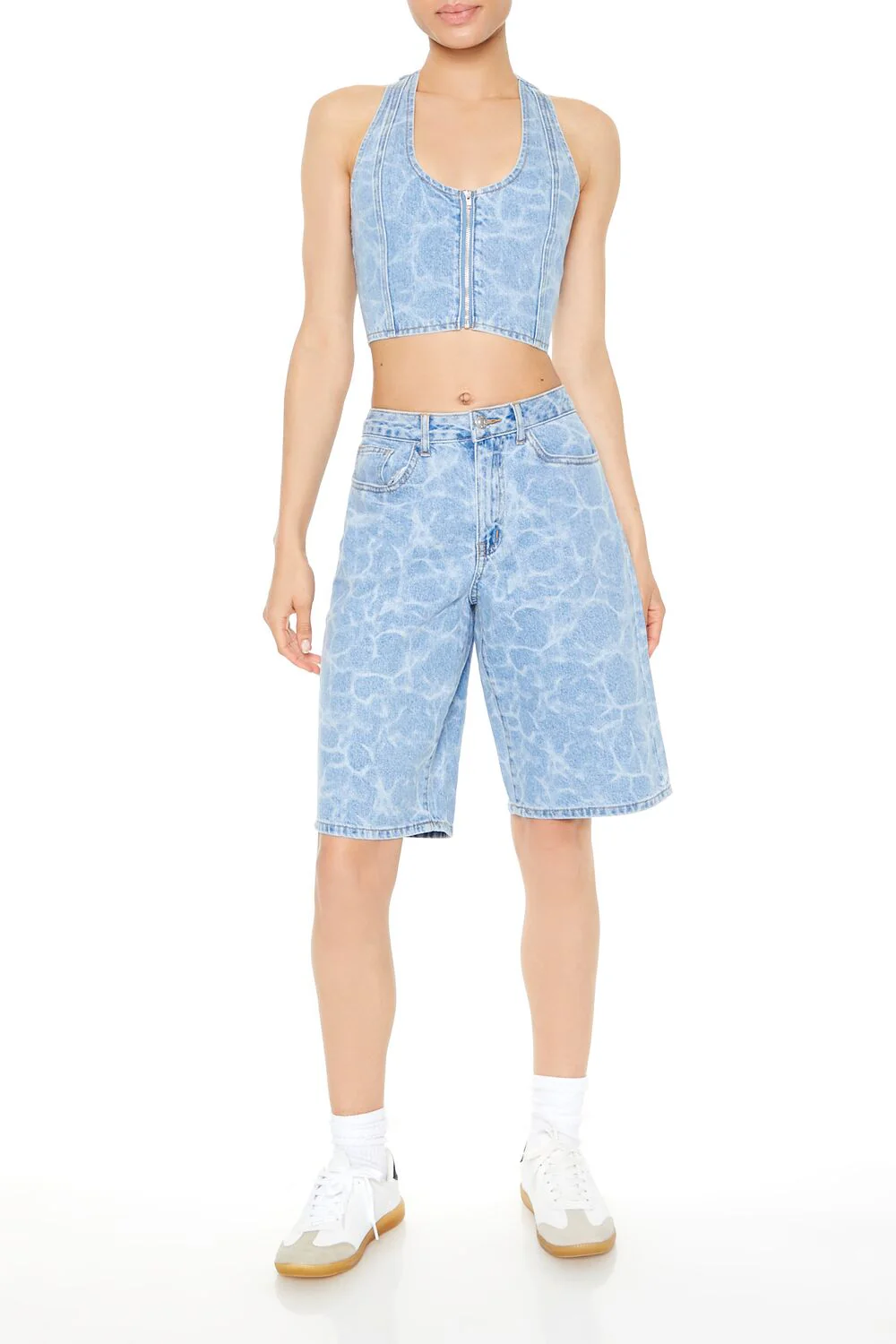 Water Print Halter Crop Top - Image 4