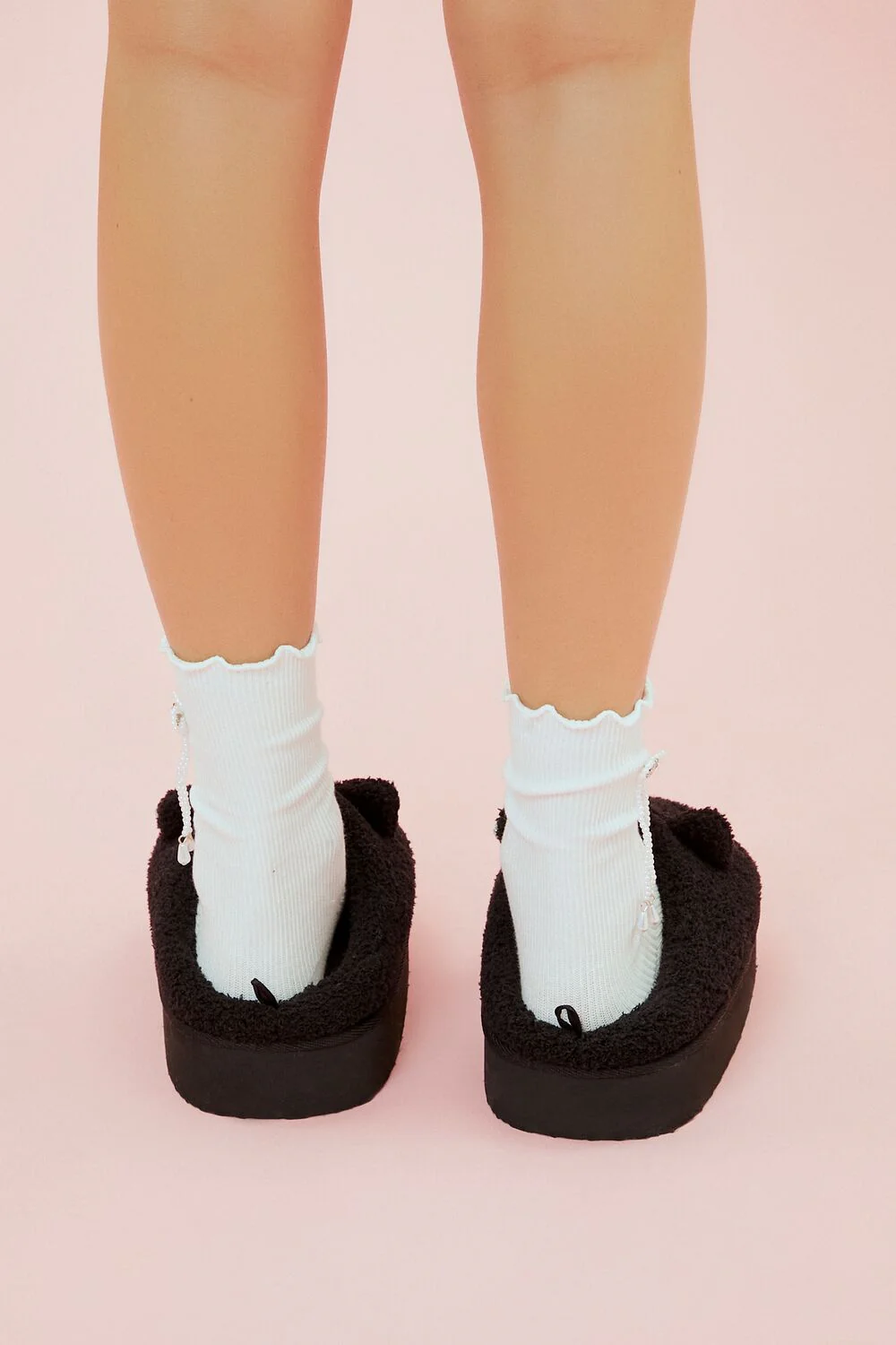 Hello Kitty Indoor Slippers - Image 3