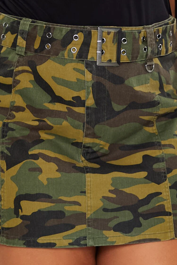 Plus Size Camo Print Cargo Mini Skirt - Image 5