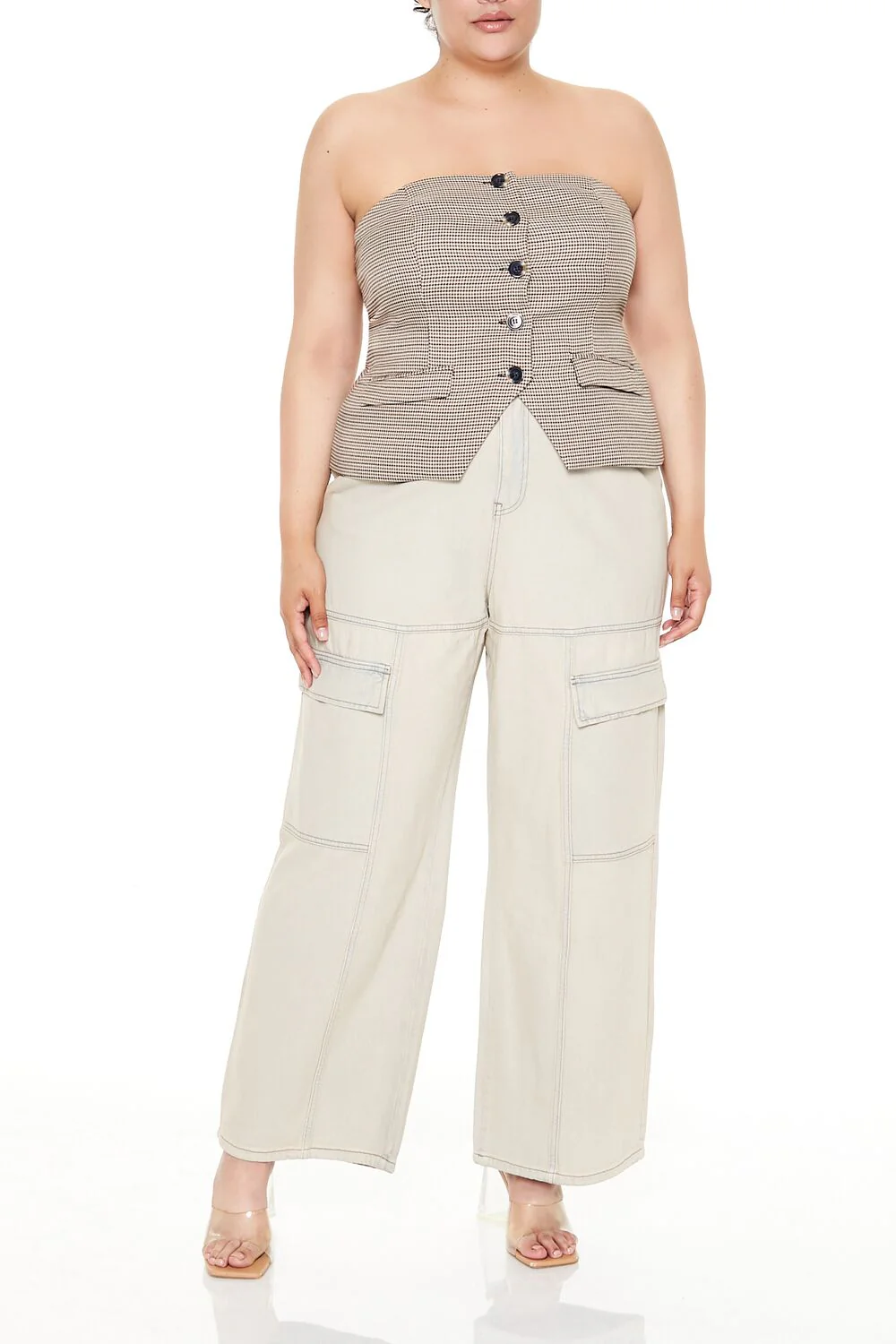 Plus Size Wide-Leg Cargo Jeans - Image 6