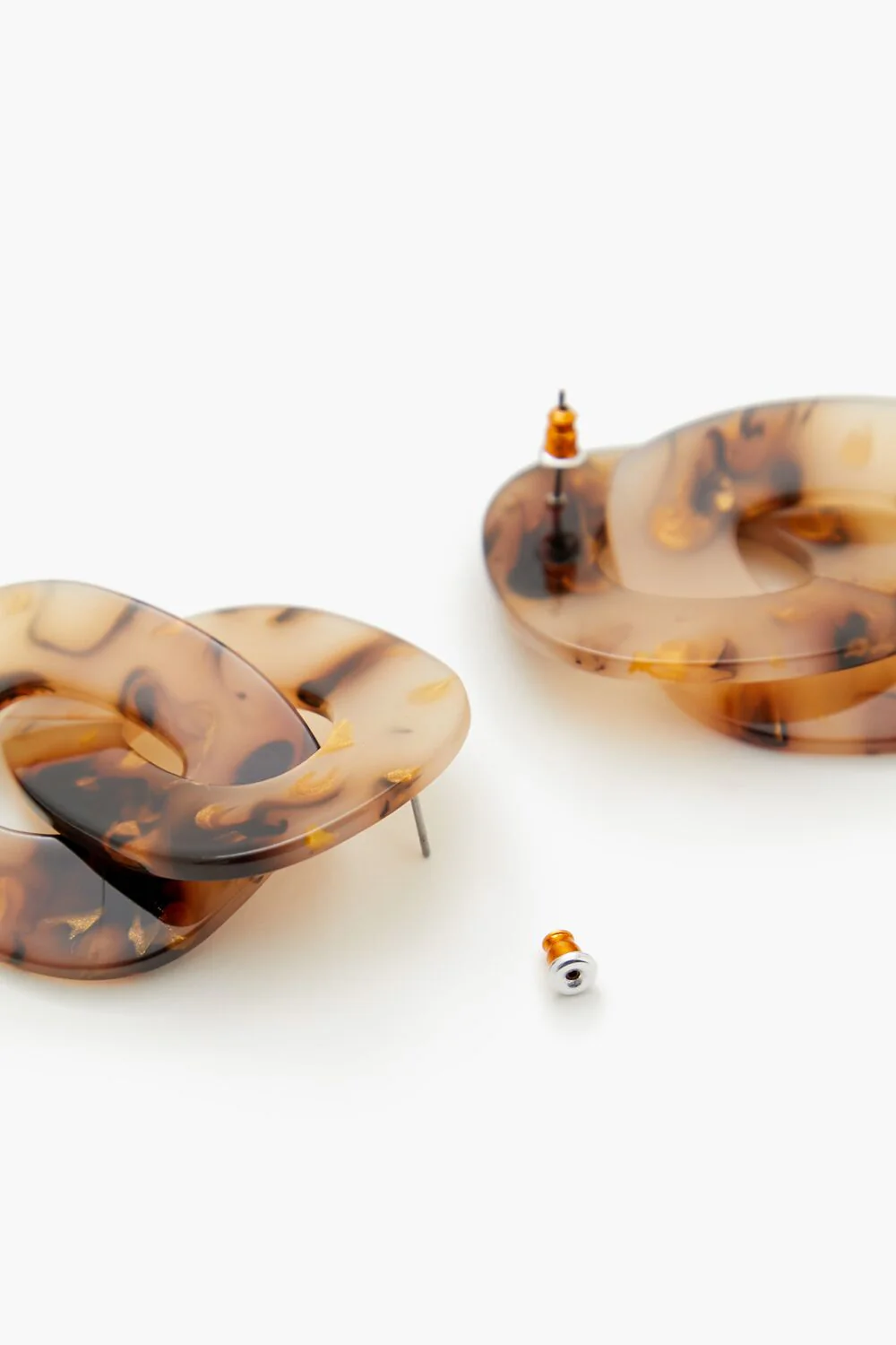 Marble Curb Chain Drop Earrings - Image 3