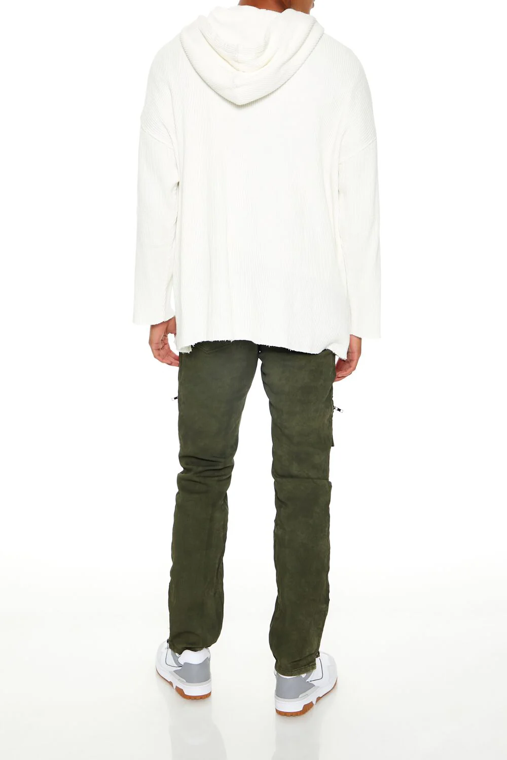 Slim-Fit Mid-Rise Cargo Jeans - Image 4