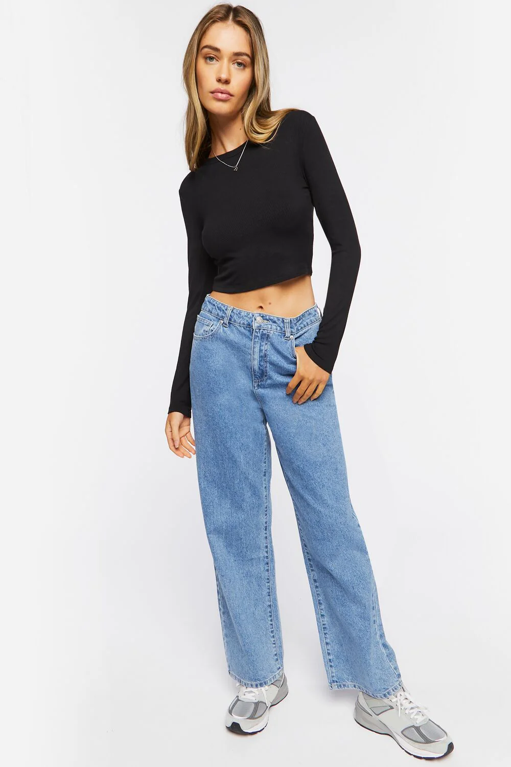 Ribbed Knit Long-Sleeve Crop Top - Image 4