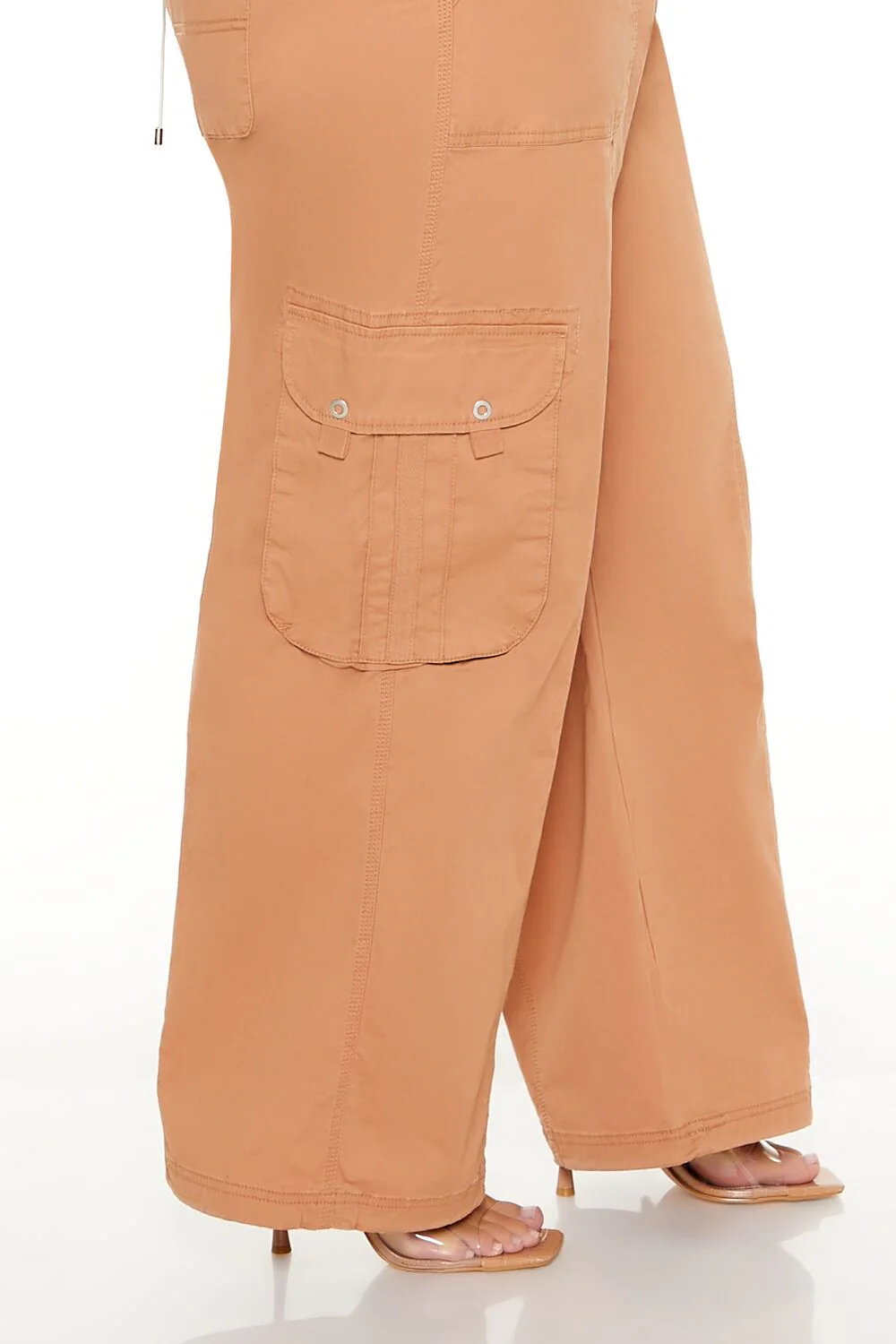 Plus Size Mid-Rise Cargo Pants - Image 5